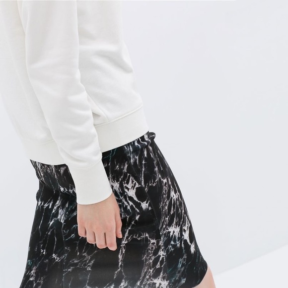 Zara neoprene blck marble pencil skirt size S NWOT - Picture 3 of 4